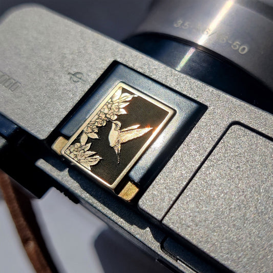 Hummingbird - Gold Camera Hot Shoe Cover