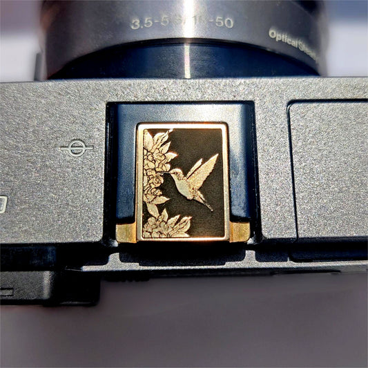 Hummingbird - Gold Camera Hot Shoe Cover