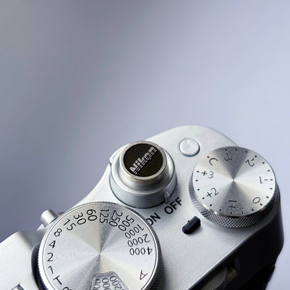 Nikon-shutter-button-left