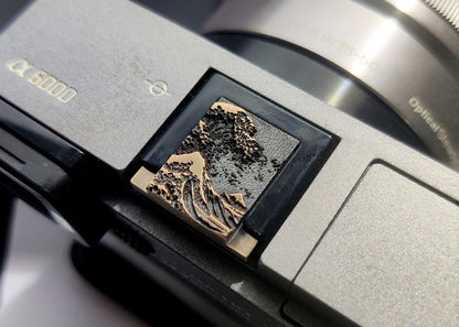 The great wave hot shoe cover leica